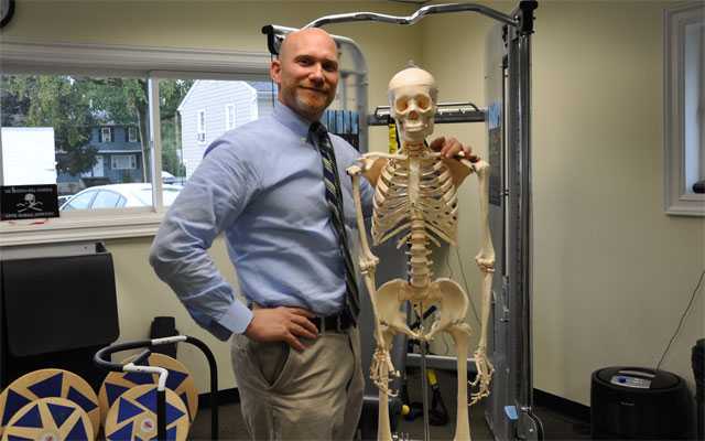 Meet the Instructor of the Chronic Pelvic Pain Course!